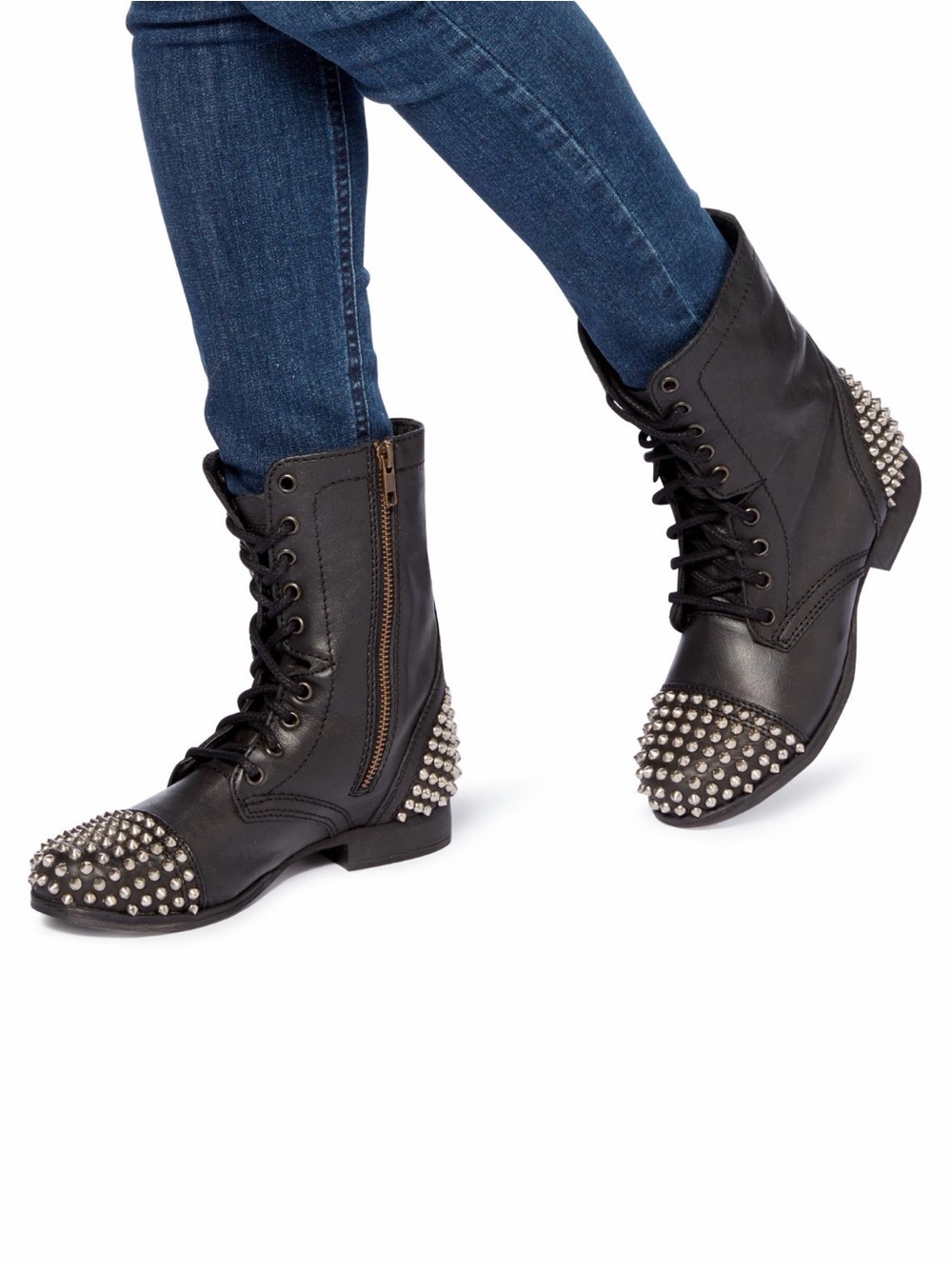 STEVE MADDEN Tarney Biker Boots Black Leather Studded size 7